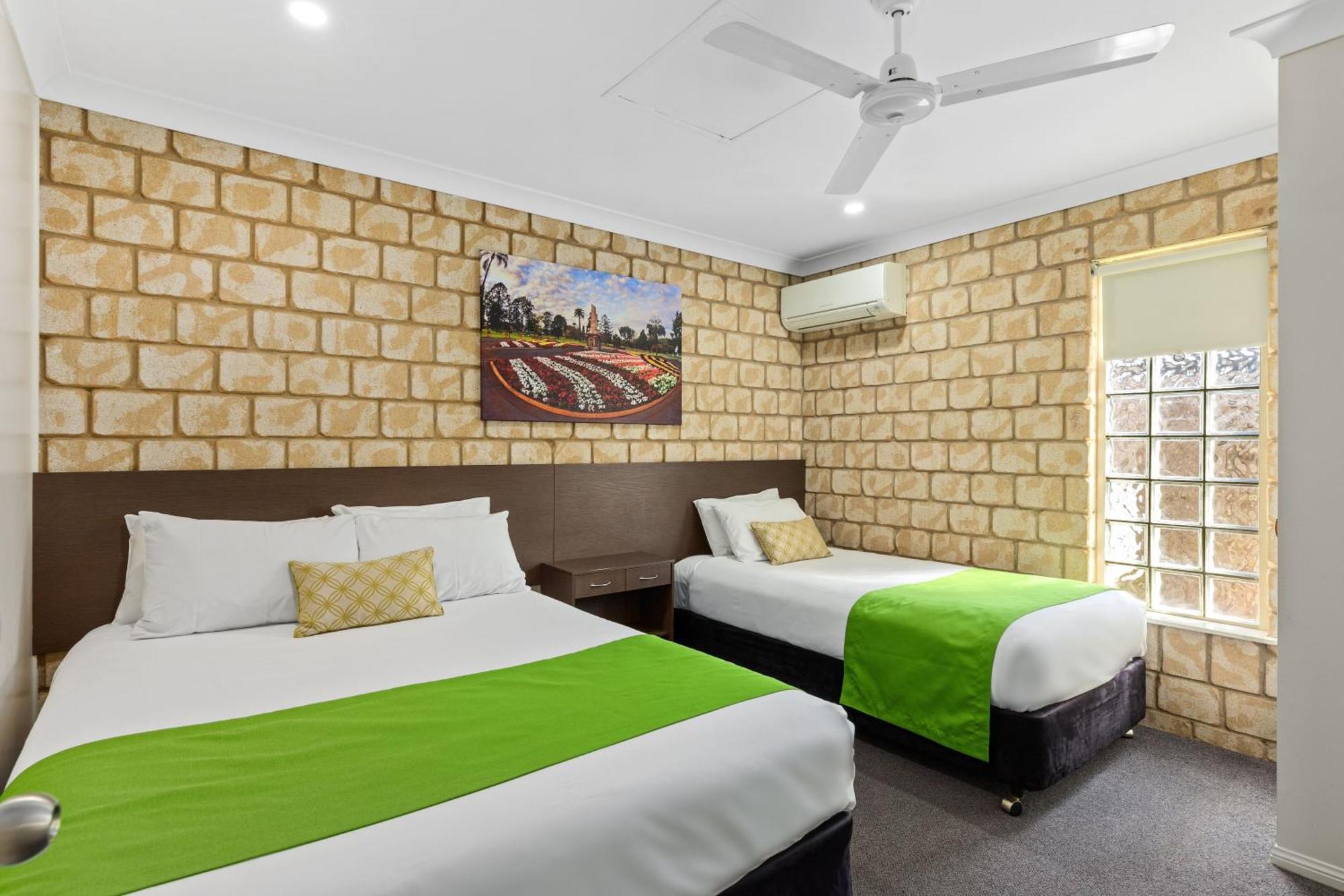 Great Divide Motor Inn Туумба Стая снимка